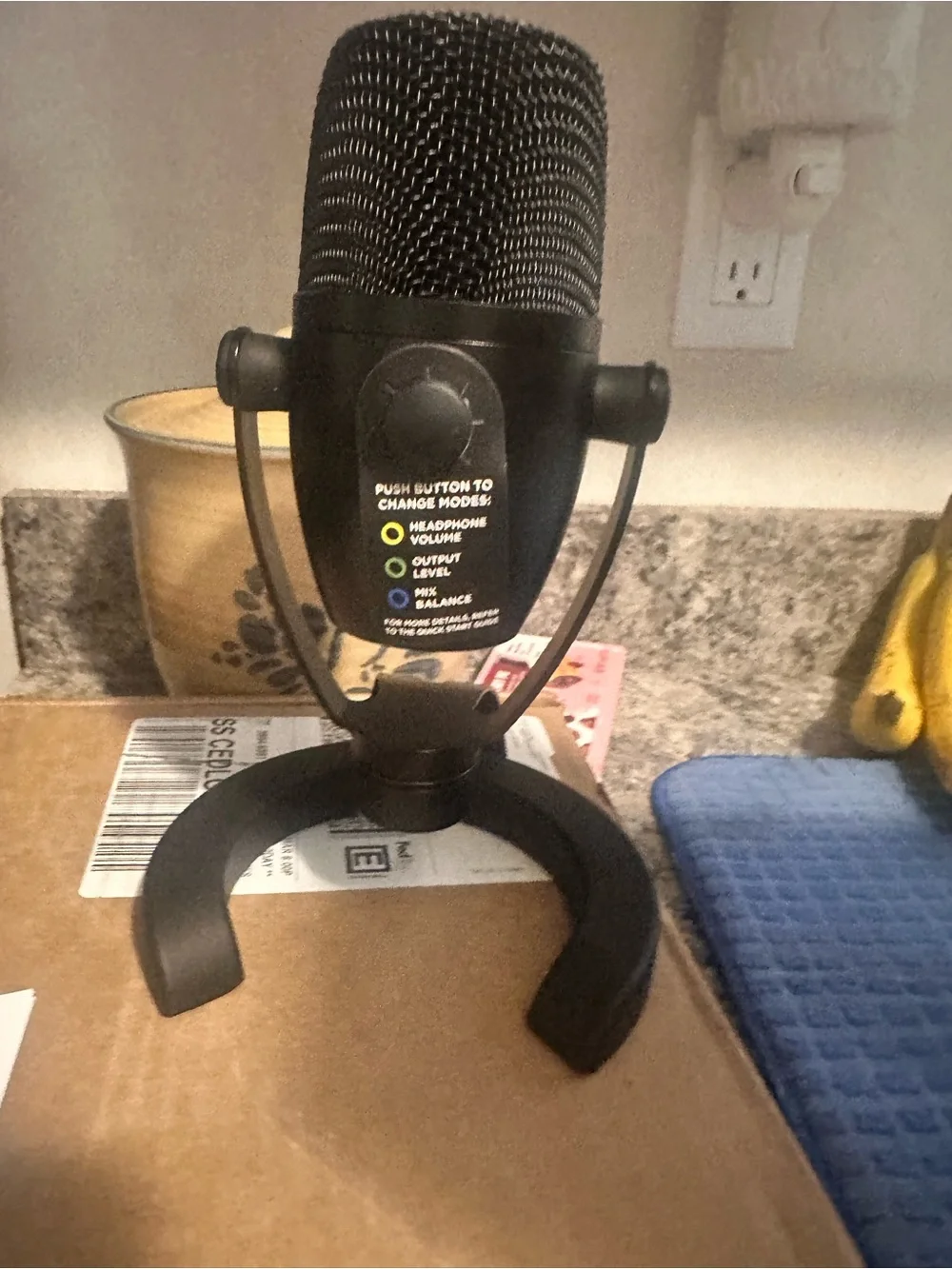 Neat Bumblebee II USB Condenser Microphone - Black with Yellow Accent